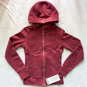 NWT lululemon Scuba Full-Zip Hoodie, Mulled Wine/Gold Zip, Size 4